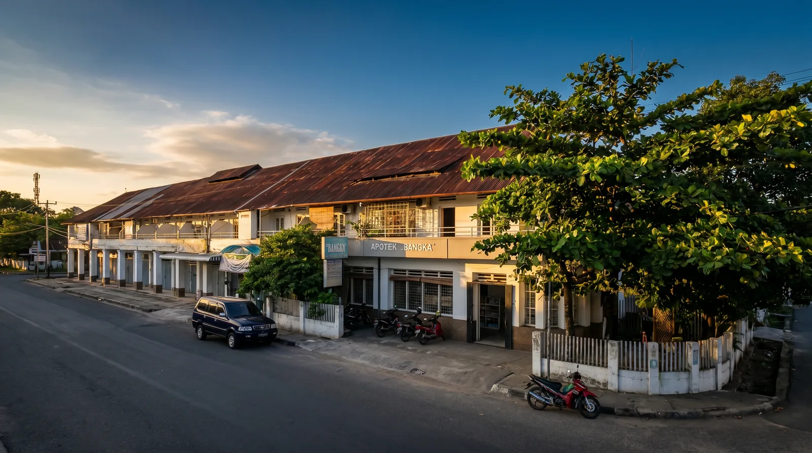 Apotek Bangka di Jl. M.H. Muhidin pada tahun 2010